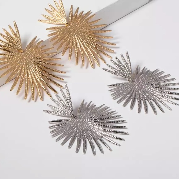 White gold plated Big earrings - Picture 3 of 5